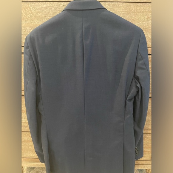 BAR III Slim Fit Solid Wool Suit Size 42R - 34x32 - Picture 4 of 6